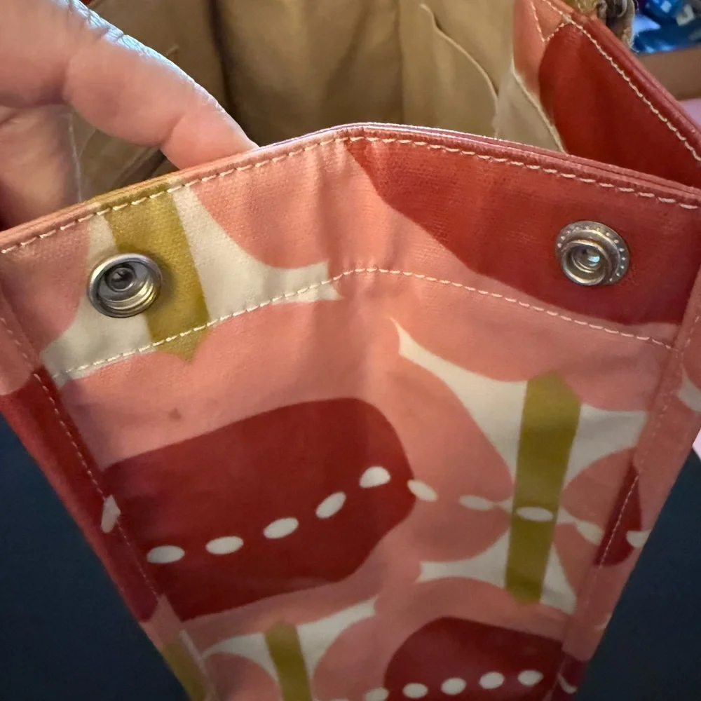 ORLA KIELY coated canvas tote in pink shadow floral design. RARE FIND! - Picture 4 of 7